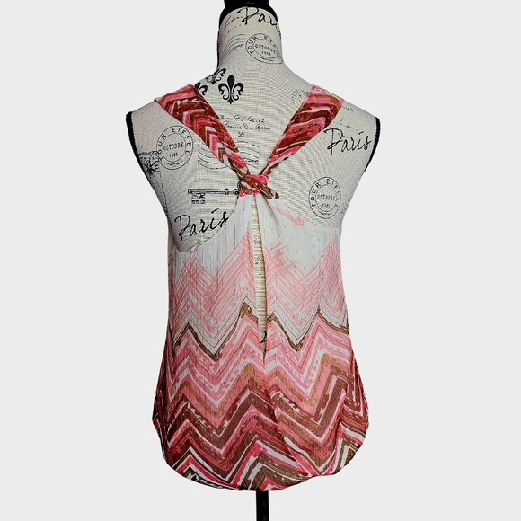 Guess Chevron Coral Sleeveless Top Size Medium - Picture 8 of 14